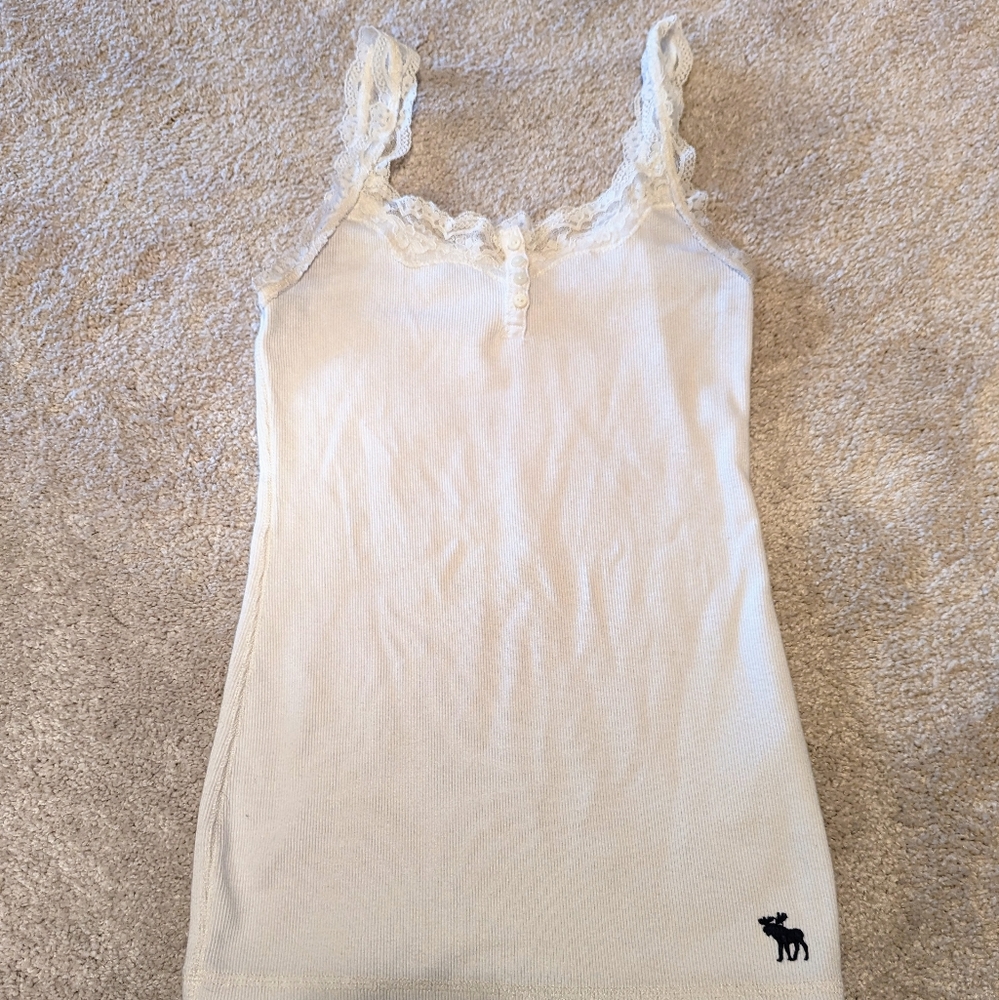 White rubber tank